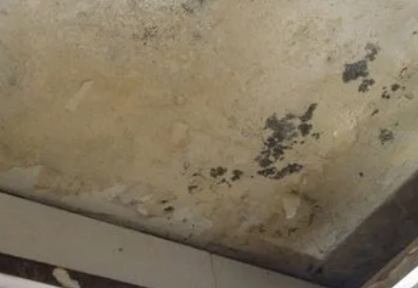 崇阳阳台漏水维修公司分享下崇阳卫生间渗水维修需要注意哪些问题。